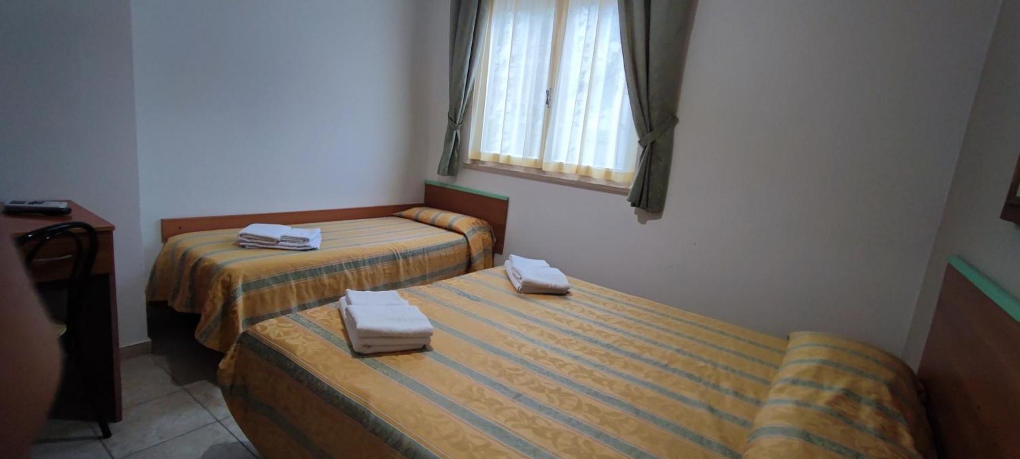 Hotel Zeus Lido Di Classe Room Only Ngoại thất bức ảnh