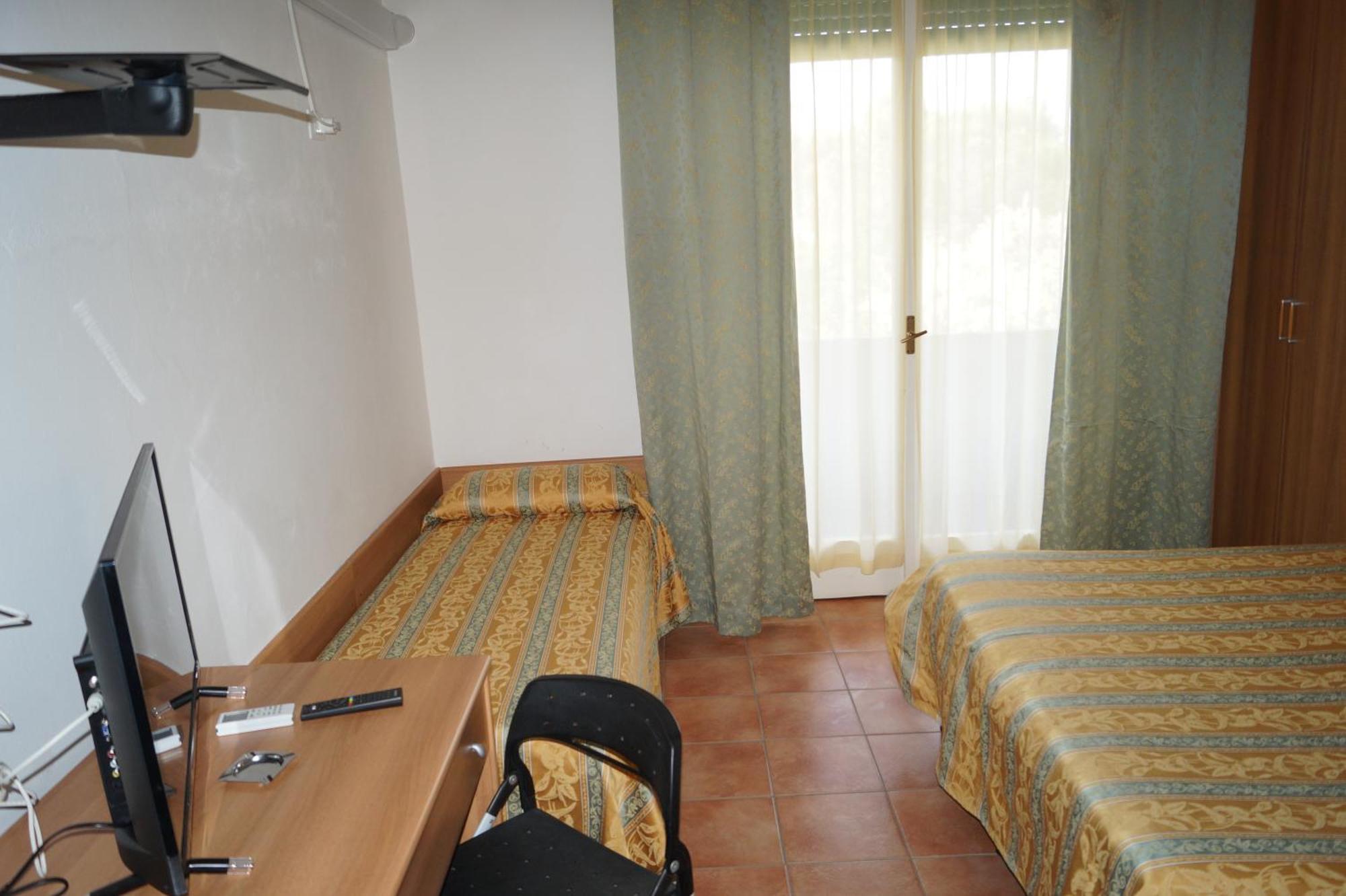 Hotel Zeus Lido Di Classe Room Only Phòng bức ảnh